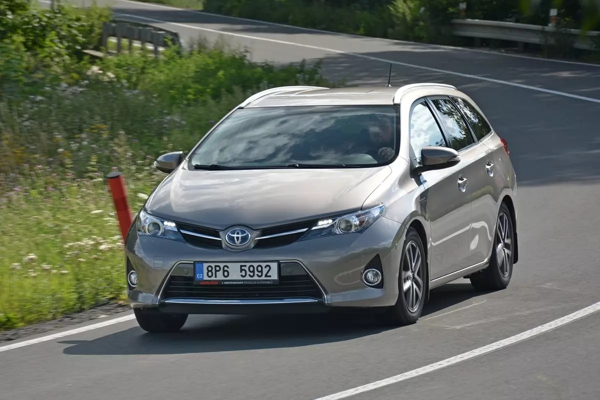 Toyota Auris 2 гибрид: устройство, нюансы эксплуатации и ресурс